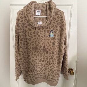 Bluey Plush Hoodie Women’s 1X Tan Leopard Print Cozy Pullover Sweatshirt NWT